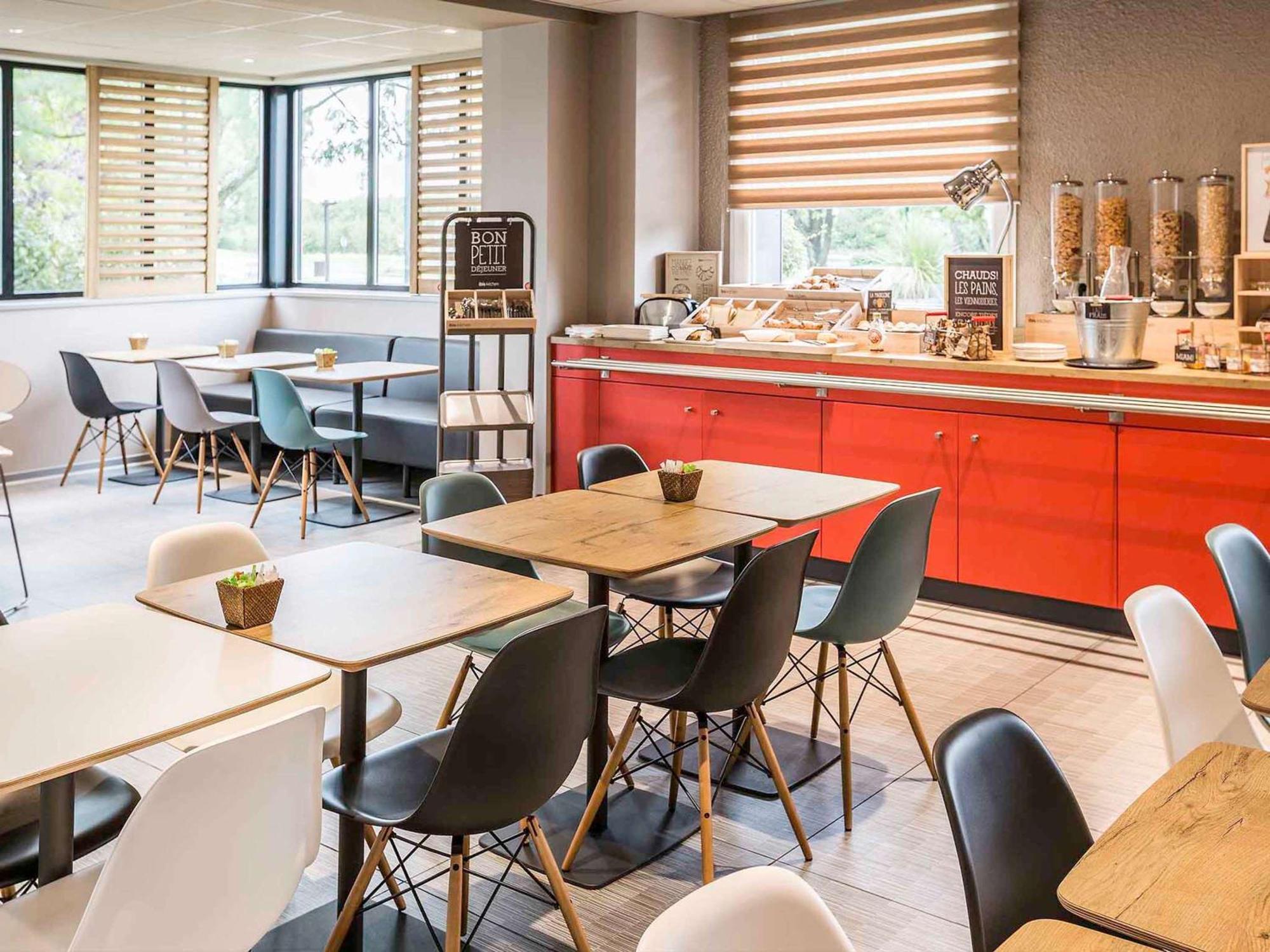 Hotel Ibis Rennes Cesson Exterior foto