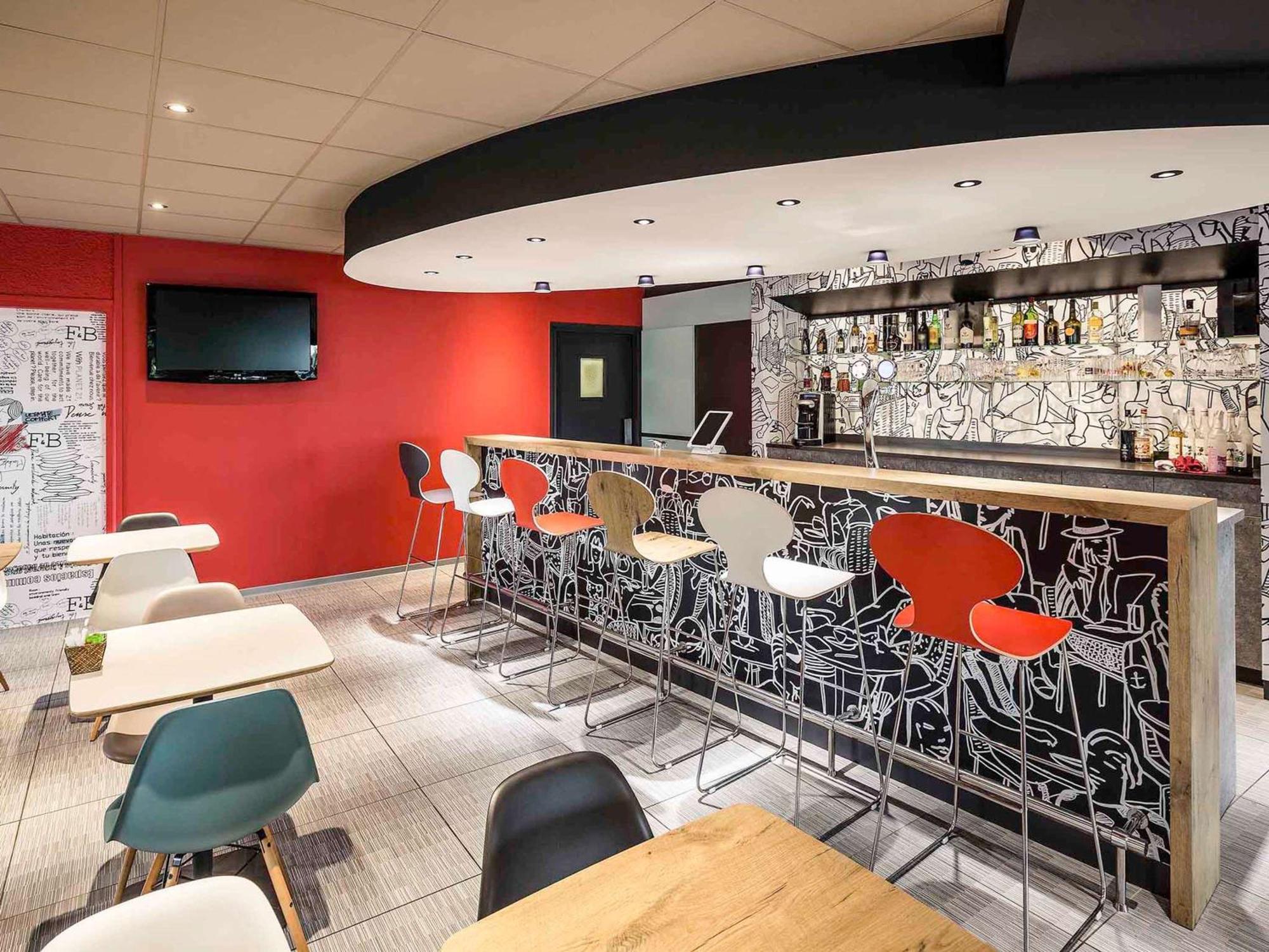 Hotel Ibis Rennes Cesson Exterior foto